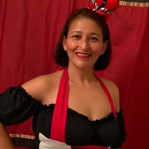 Meet your Posher, Carolina